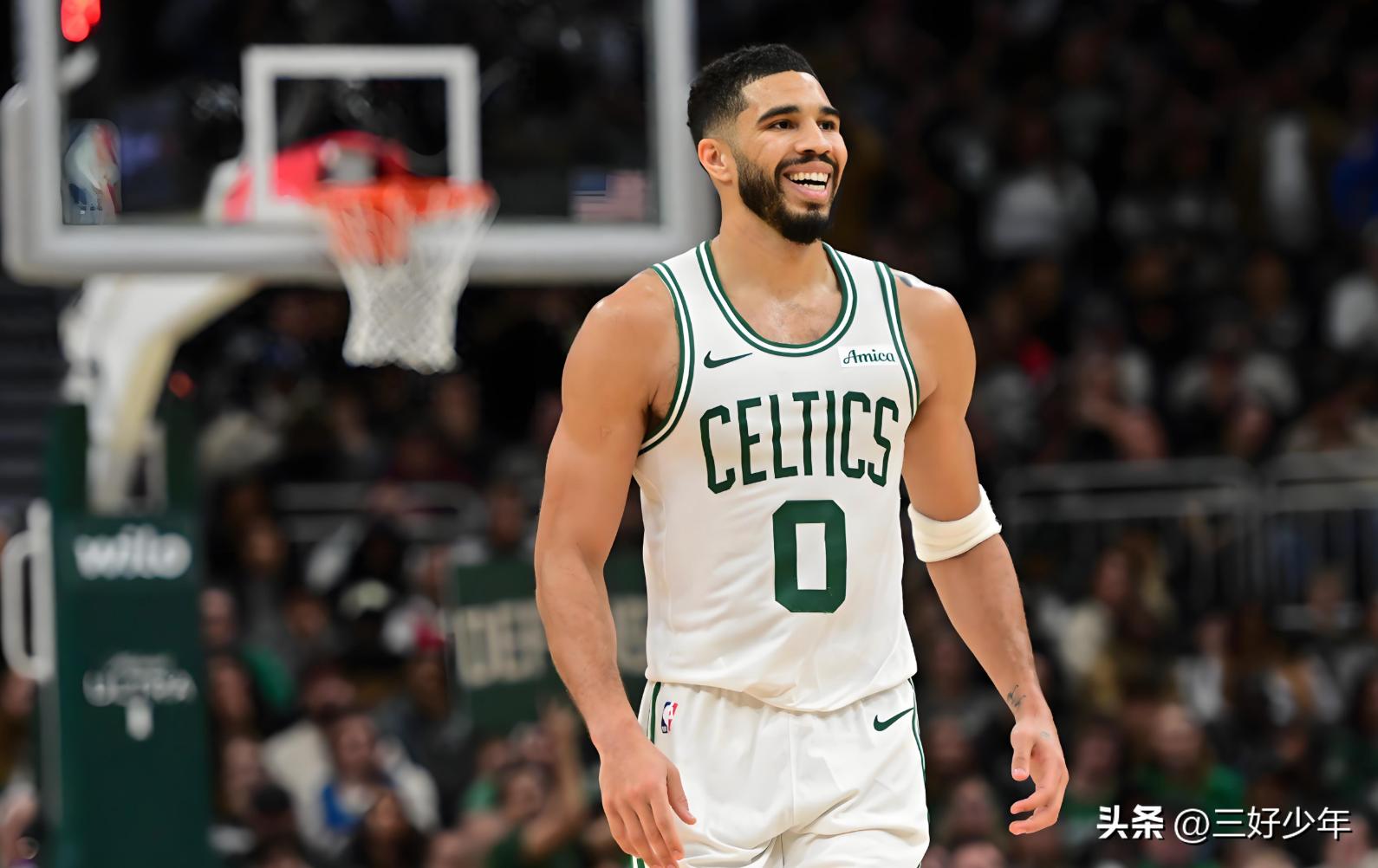 nba历史上打篮球最不好的人_nba打篮球最厉害的十个人_打nba的人有谁